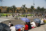 Foto, Bild: Plaza Mayor mit den Kolonialbauten gegenber der Kathedrale