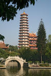 Foto, Bild: Die fnfzehnstckige Pagode Bao-enta in der Tempelanlage Xichan Si