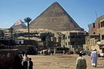 Foto, Bild: Stadtrand bei den Pyramiden von Giseh