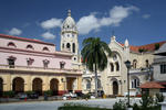 Foto, Bild: Iglesia San Francisco de Asis und Nationalteather in der Altstadt