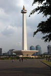 Foto, Bild: Das 137 m hohe Monas-Nationalmonument von Sukarno auf dem Merdeka-Platz