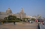 Foto, Bild: Bund - die Promenade entlang dem Fluss Huangpu mit Shanghai Bank und altem britischen Zollhaus