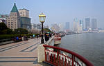 Foto, Bild: Bund - die Promenade entlang dem Fluss Huangpu