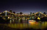 Foto, Bild: Story-Bridge und City von Brisbane abends