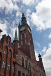 Foto, Bild: das dem Renaissance-Stil angepasste Rathaus mit dem 85 m hohen Turm