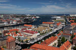 Foto, Bild: Blick von der Vor Frelsers Kirke über Kopenhagen mit der Oper (Operaen København) bis zum Hafen