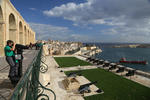 Foto, Bild: Malta, Blick von Upper Barracca Gardens in Valletta auf Grand Harbour