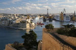 Foto, Bild: Malta, Blick auf Upper Barracca Gardens,  Grand Harbour und Senglea mit Fort St. Michael