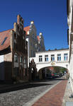 Foto, Bild: berweg ber die Strae Hinter dem Rathaus