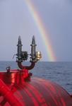 Foto, Bild: Decktank des Tankers (Chemikalientanker, Produkttanker) mit Regenbogen