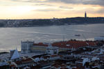 Foto, Bild: Lissabon, Praca do Comercio und Christus-Statue Cristo-Rei (Christ the King)