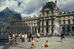 Foto, Bild: Pyramide des Louvre in Paris